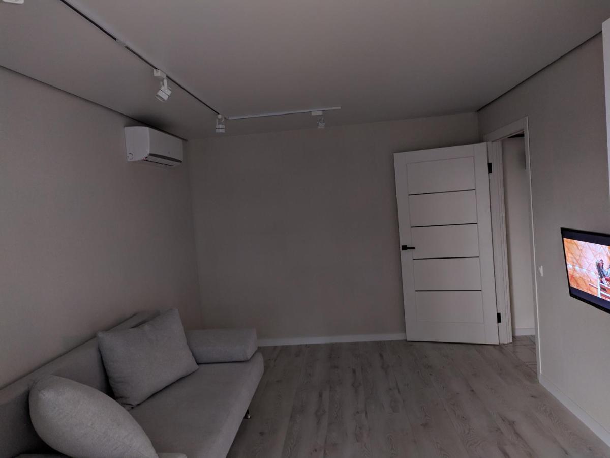 Cozy 75 Apart In Center - 2Х Кімнатна Квартира В Центрі Кропивницького Kropîvnîțkîi Exterior foto